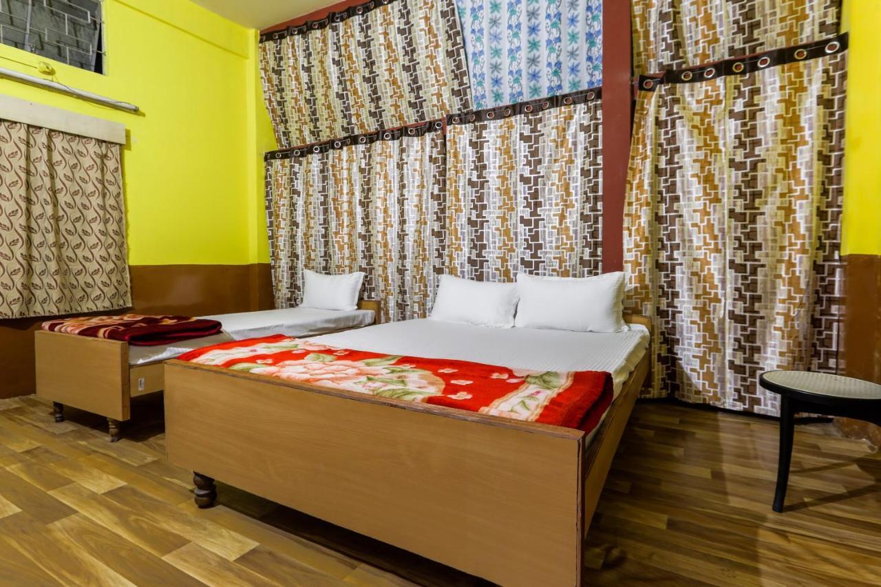 Oyo Hotel 43459 Oasis Lodge Jorhāt Εξωτερικό φωτογραφία