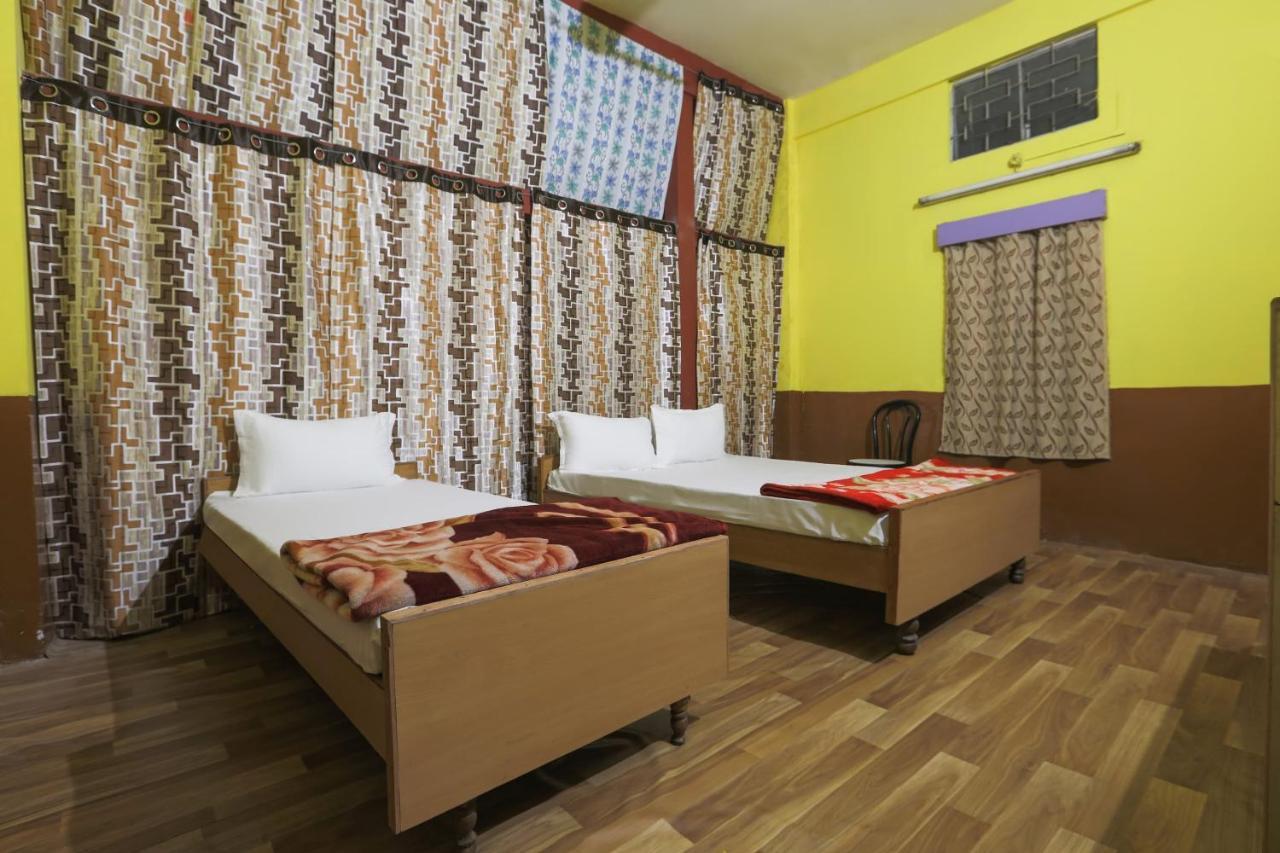 Oyo Hotel 43459 Oasis Lodge Jorhāt Εξωτερικό φωτογραφία