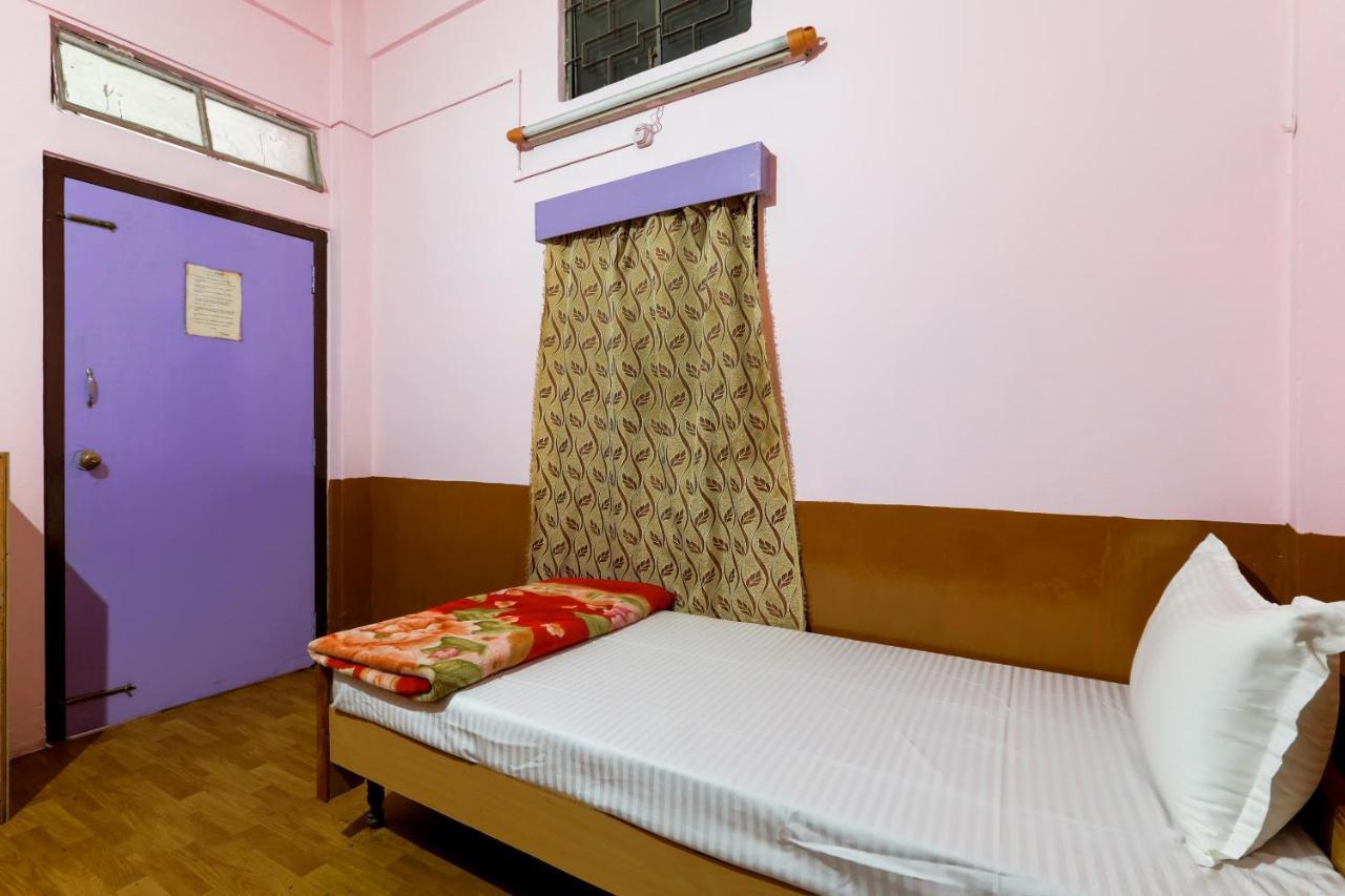 Oyo Hotel 43459 Oasis Lodge Jorhāt Εξωτερικό φωτογραφία