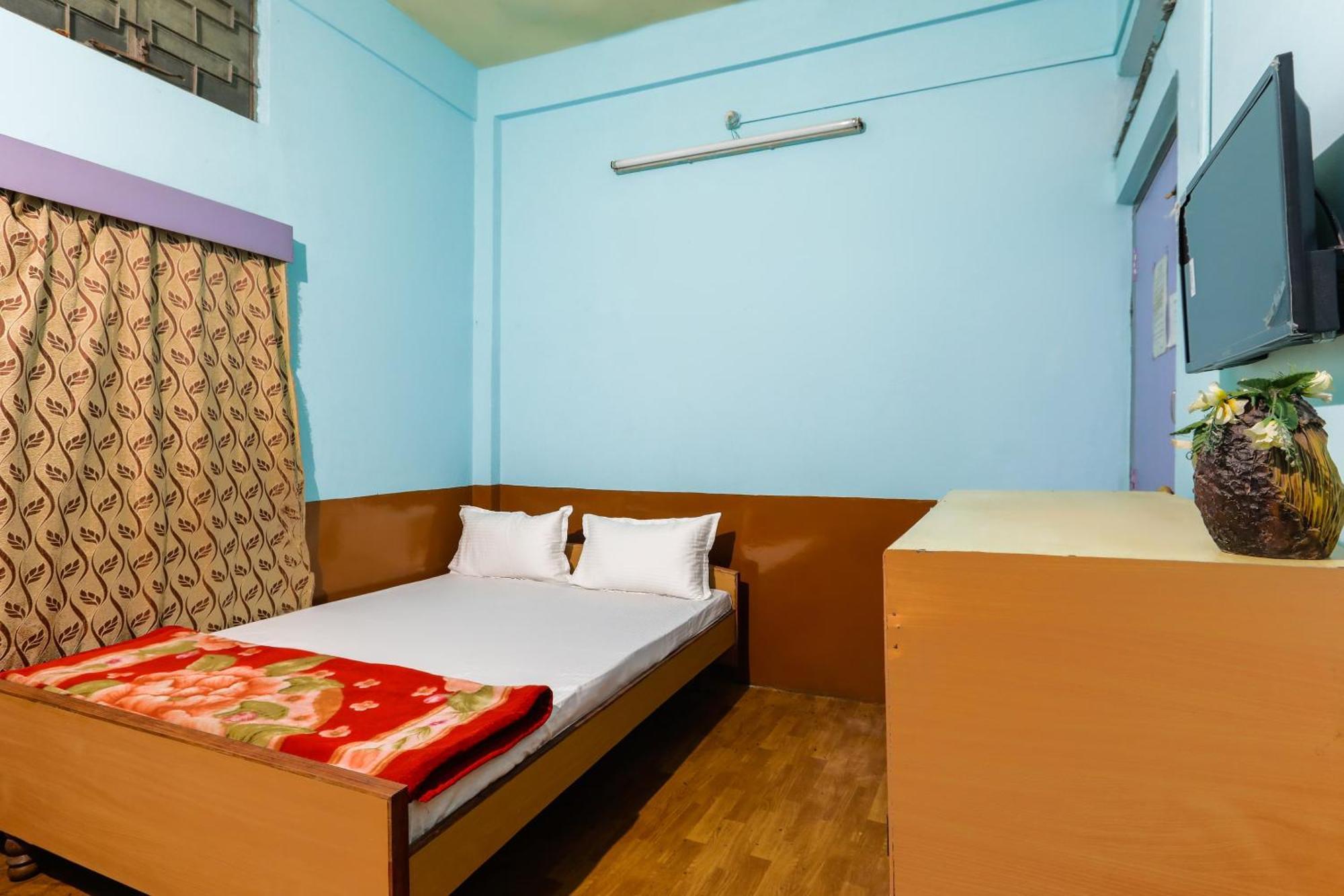 Oyo Hotel 43459 Oasis Lodge Jorhāt Εξωτερικό φωτογραφία