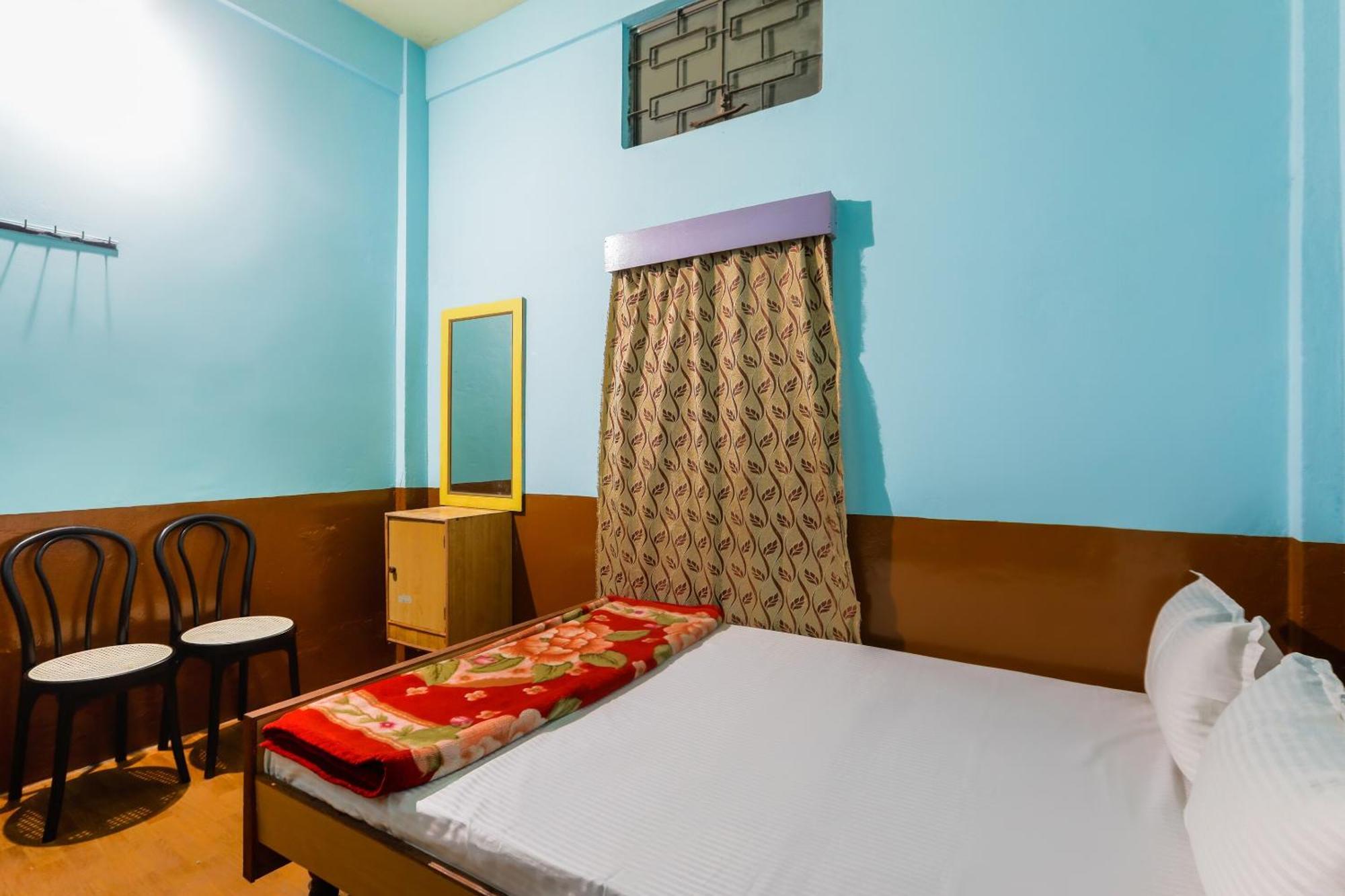 Oyo Hotel 43459 Oasis Lodge Jorhāt Εξωτερικό φωτογραφία